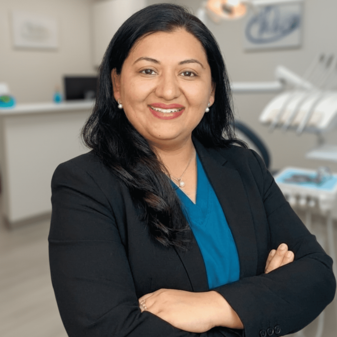 Dr. Ushma Kakkad — Chief Dentist & Implantologist, Summirow Dental Surat